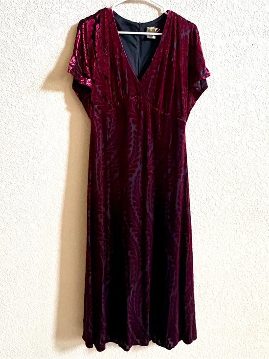 Taylor Dresses & Skirts - Taylor Womens Velvet Burnout Midi Dress Size 12 Whimsigoth Fairy Grunge Witchy